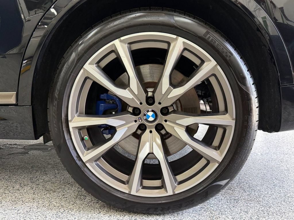 Used 2021 BMW X7 M50i AWD/4WD image 46
