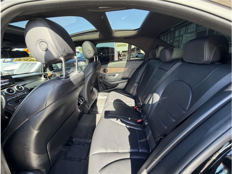 Used 2018 Mercedes-Benz C 300 Sedan image 21