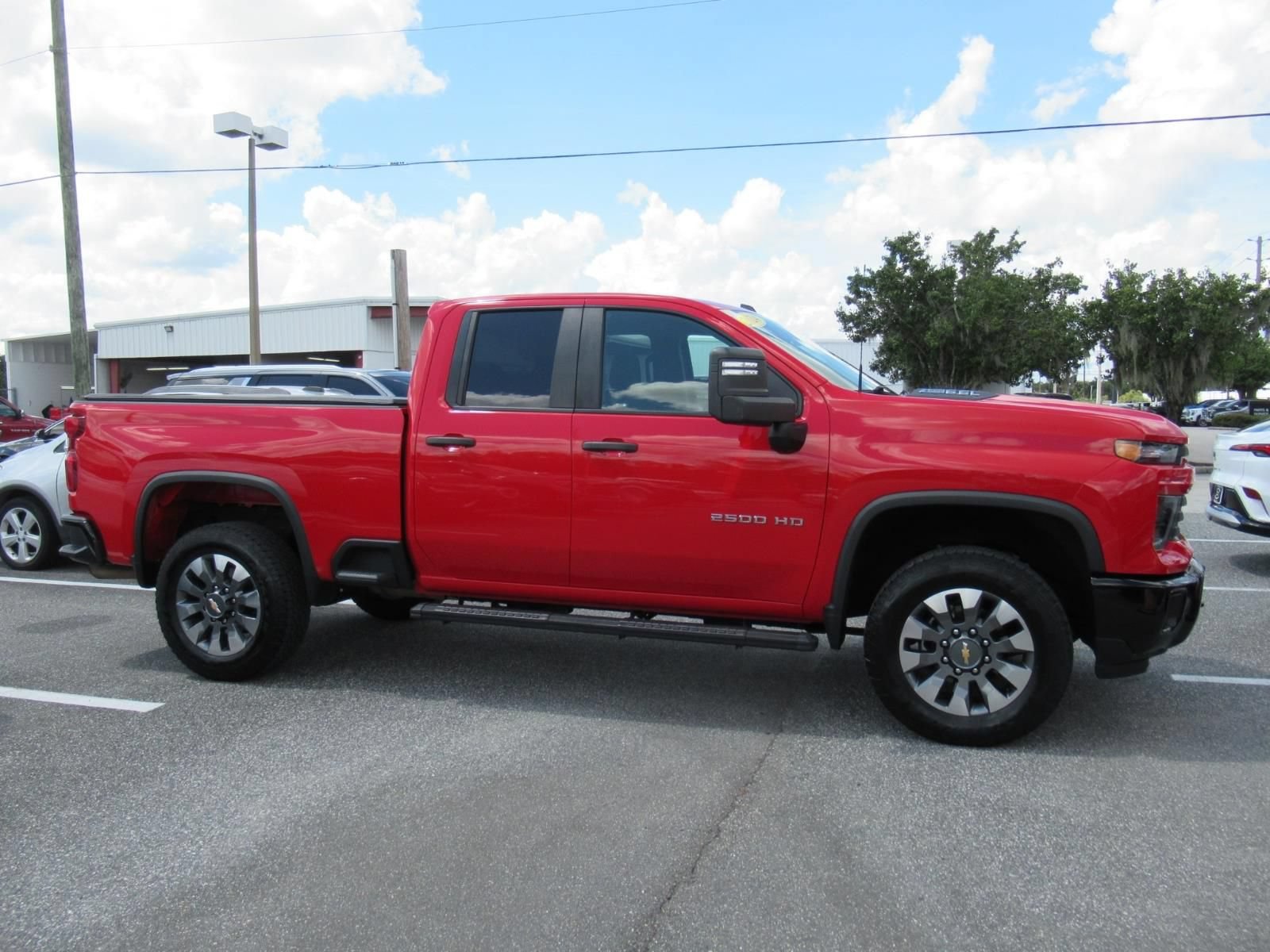 Used 2024 Chevrolet Silverado 2500 Custom w/ Custom Convenience Package RWD image 2