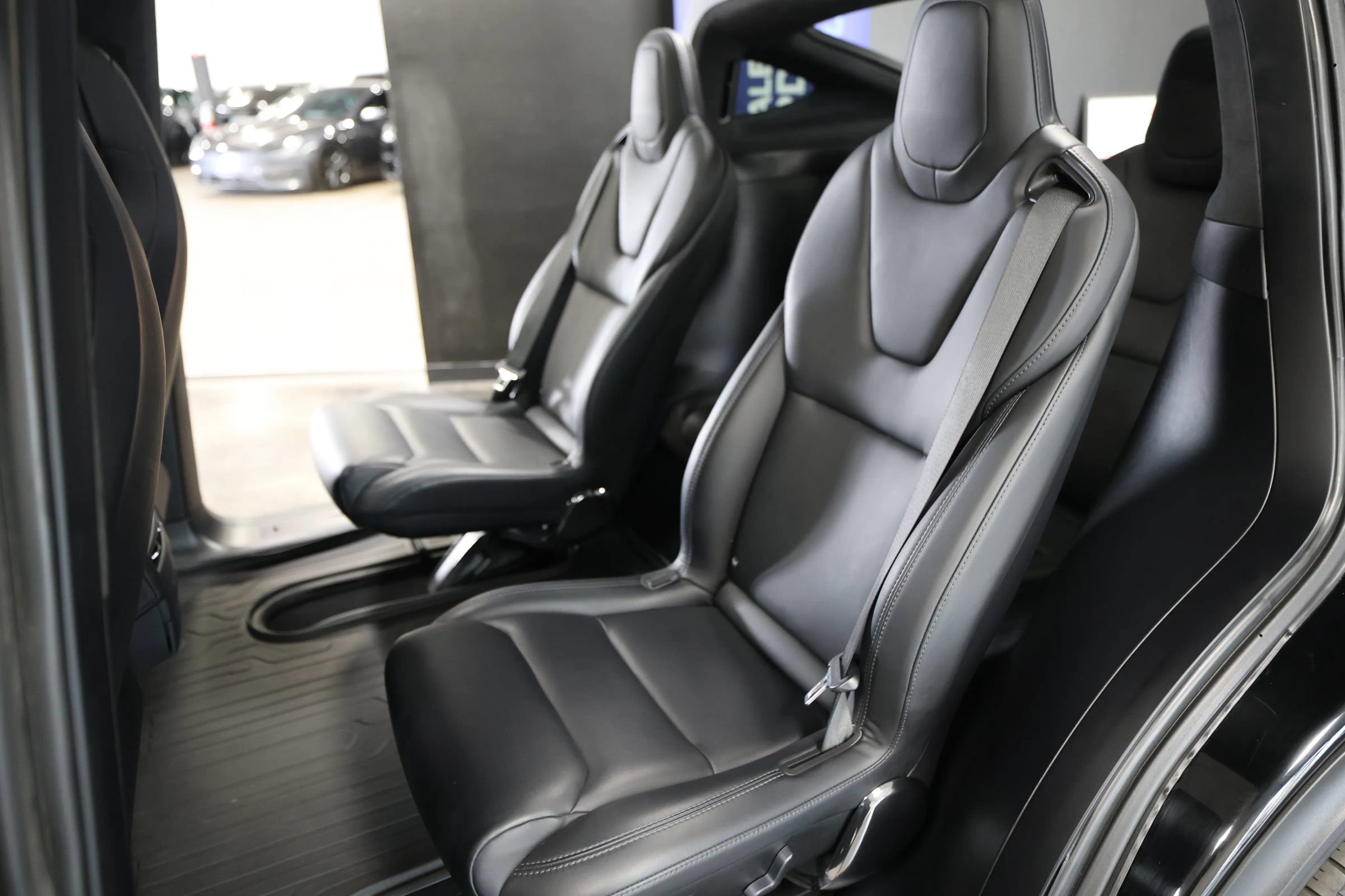 Used 2018 Tesla Model X 100D AWD/4WD image 42