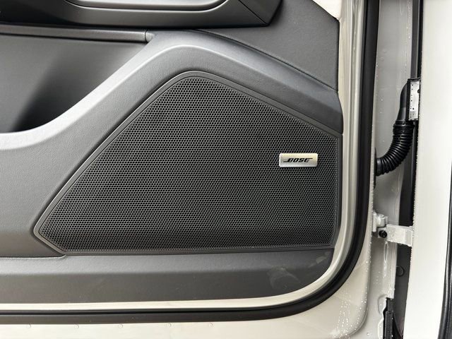 New 2026 Porsche Cayenne Coupe image 24