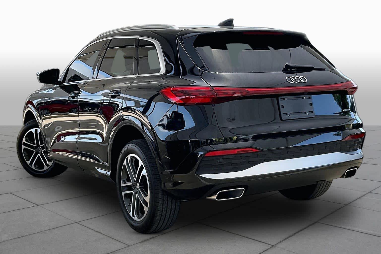 Used 2025 Audi Q5 Premium w/ Convenience Package AWD/4WD image 12