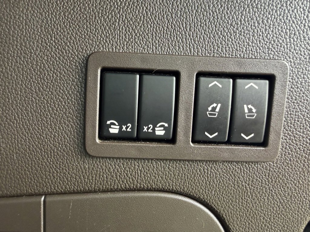 Used 2018 Chevrolet Tahoe Premier image 43