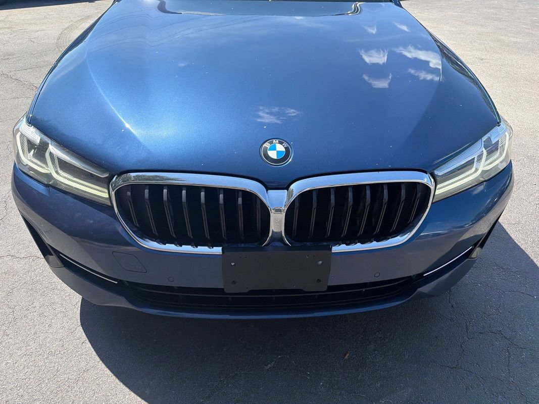 Used 2022 BMW 530i xDrive w/ Premium Package AWD/4WD image 9