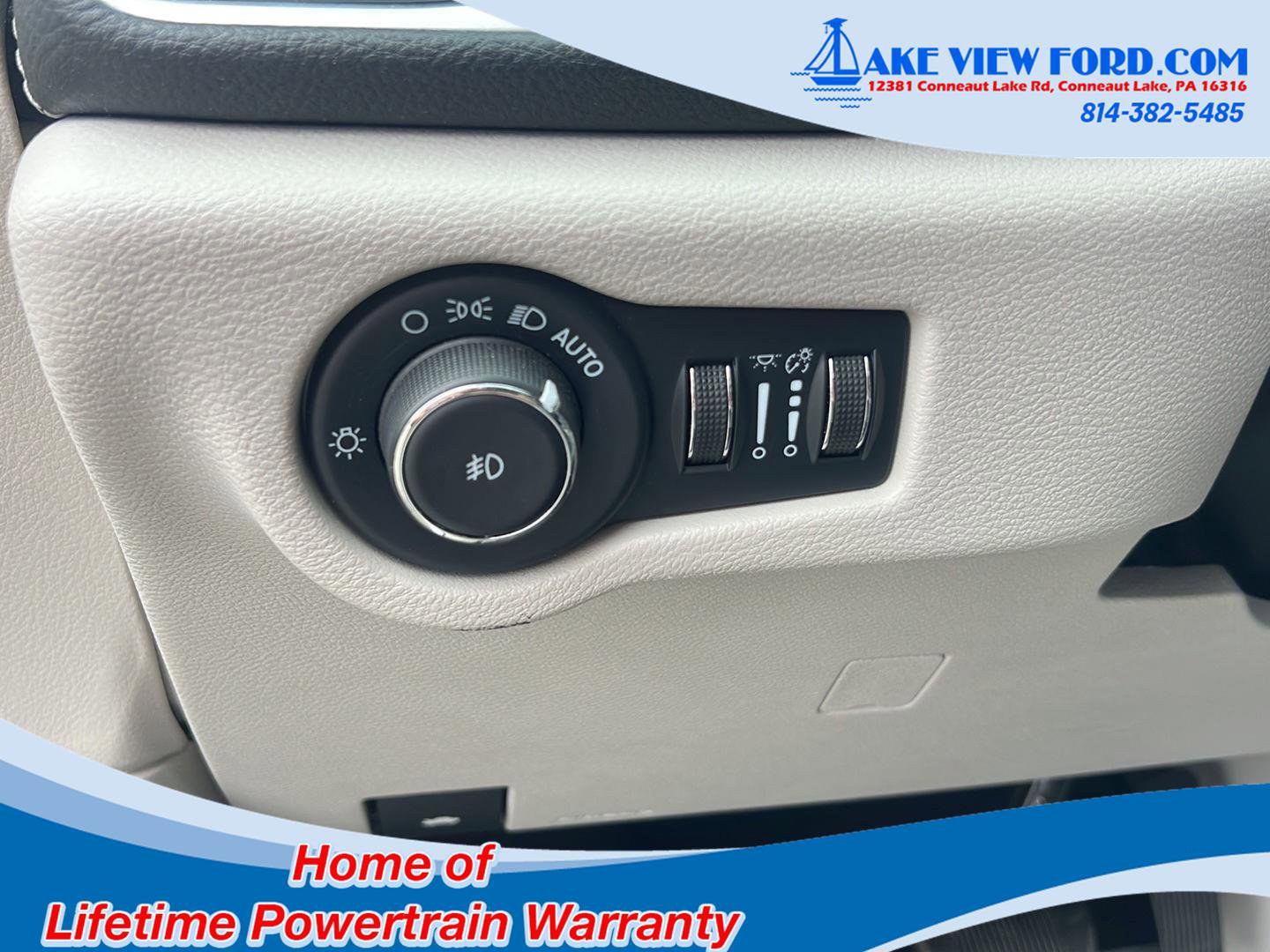 Used 2022 Chrysler Pacifica Limited FWD image 24