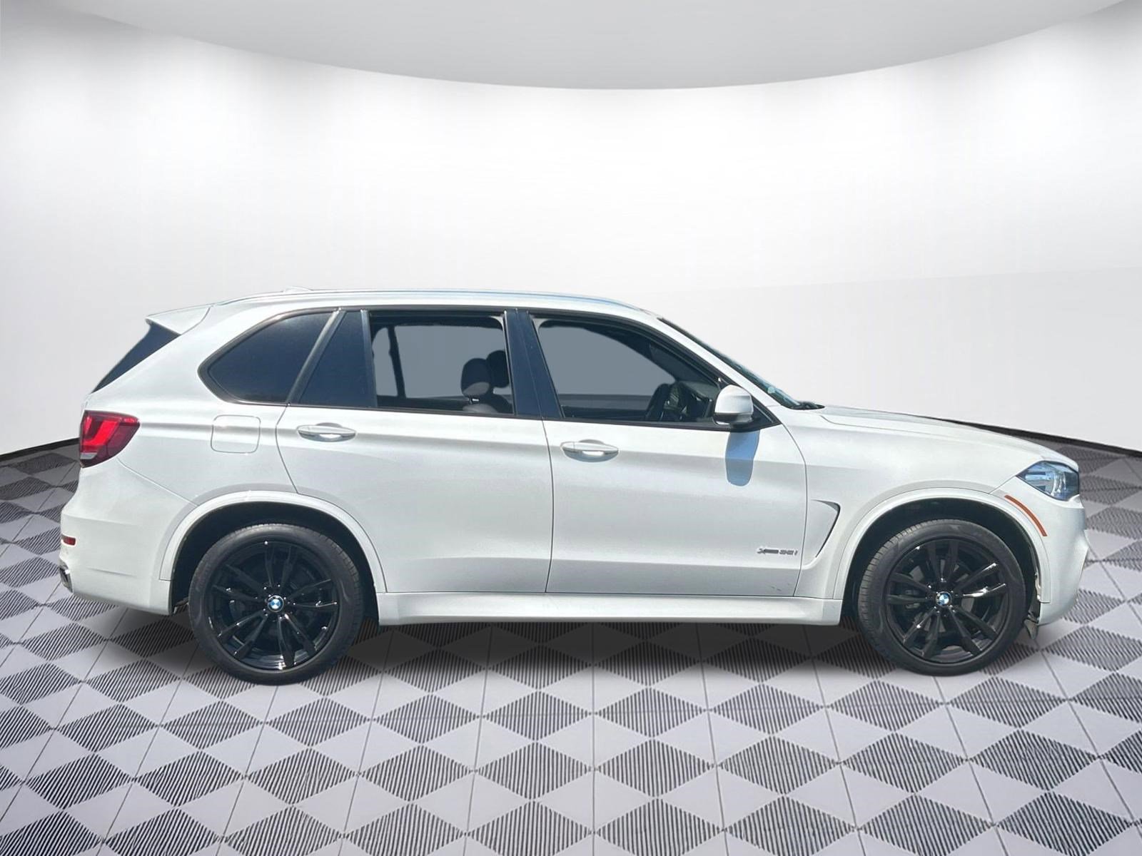 Used 2017 BMW X5 xDrive35i AWD/4WD image 8