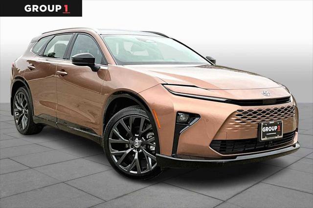Certified 2025 Toyota Crown Signia w/ Advanced Technology Package AWD/4WD image 3