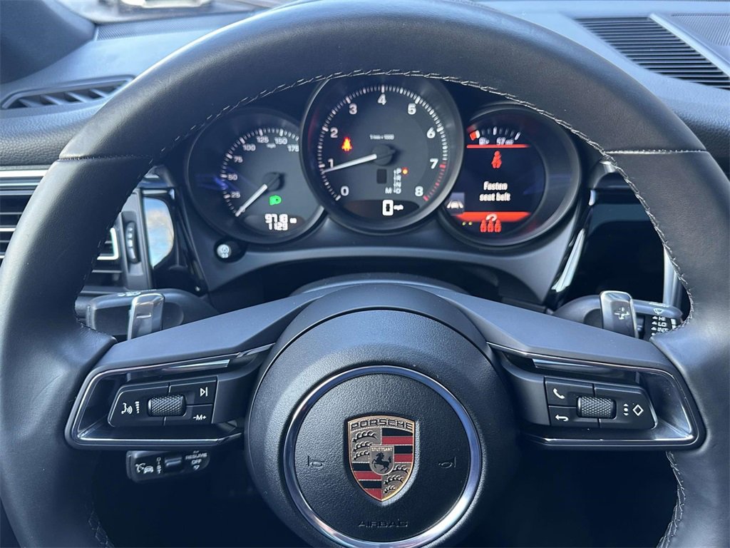 Used 2025 Porsche Macan image 21