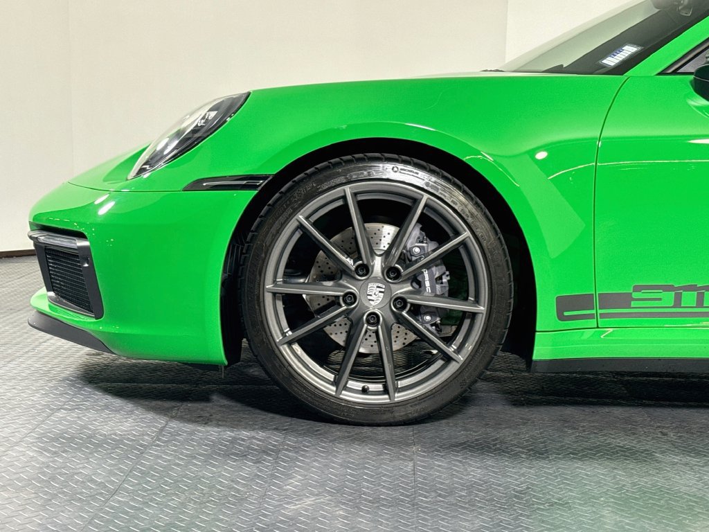 Certified 2023 Porsche 911 Carrera T RWD image 27
