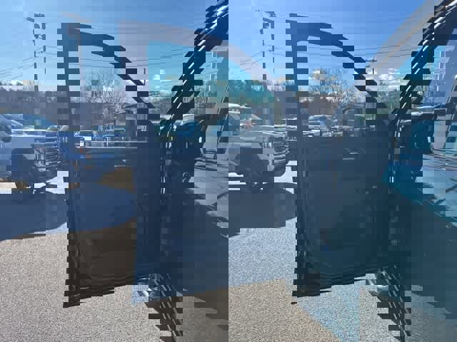 New 2026 GMC Sierra 2500 AT4 w/ AT4 Premium Plus Package image 18