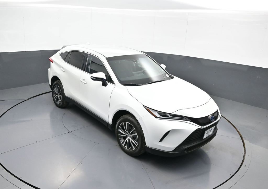 Certified 2024 Toyota Venza LE image 35