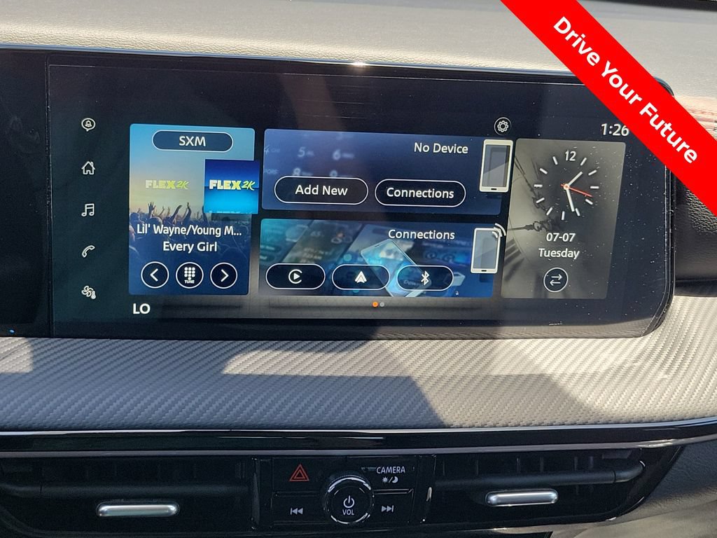 Certified 2025 Nissan Kicks SR FWD image 11