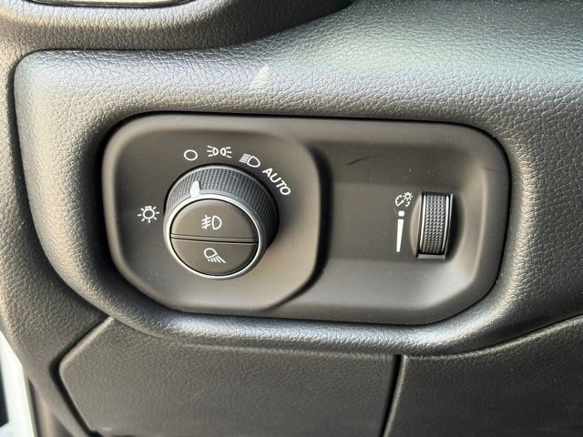 New 2026 RAM 3500 Tradesman AWD/4WD image 25
