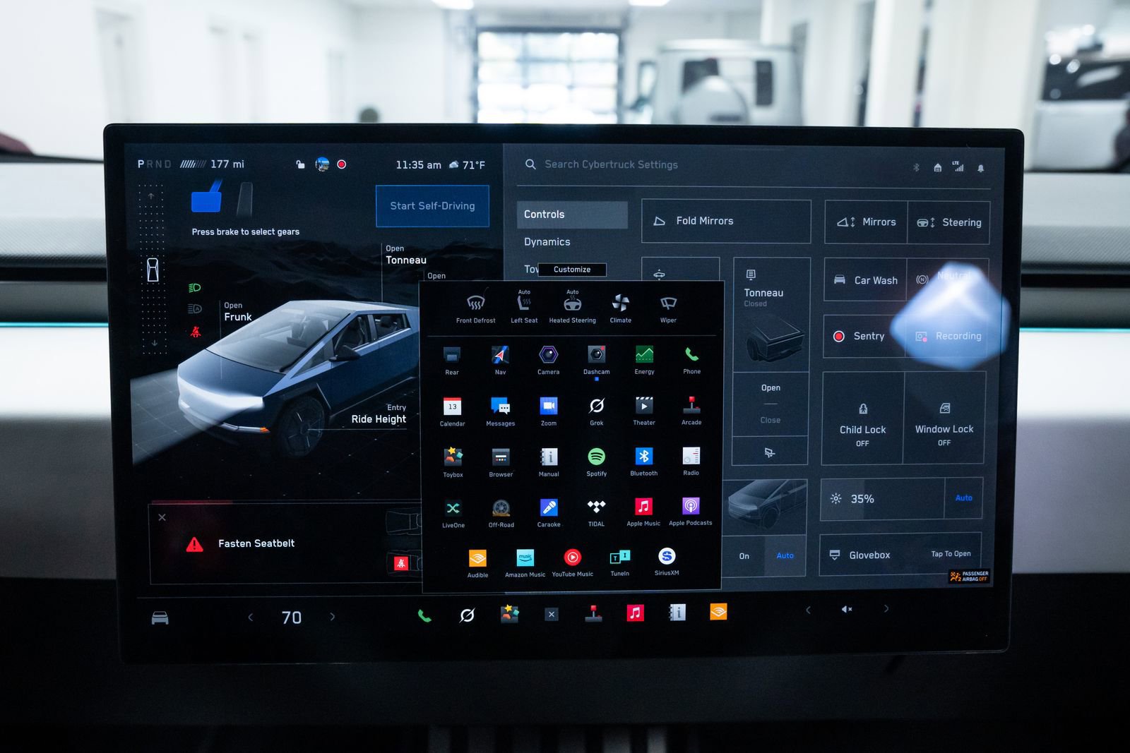 Used 2024 Tesla Cybertruck AWD Crew Cab image 15