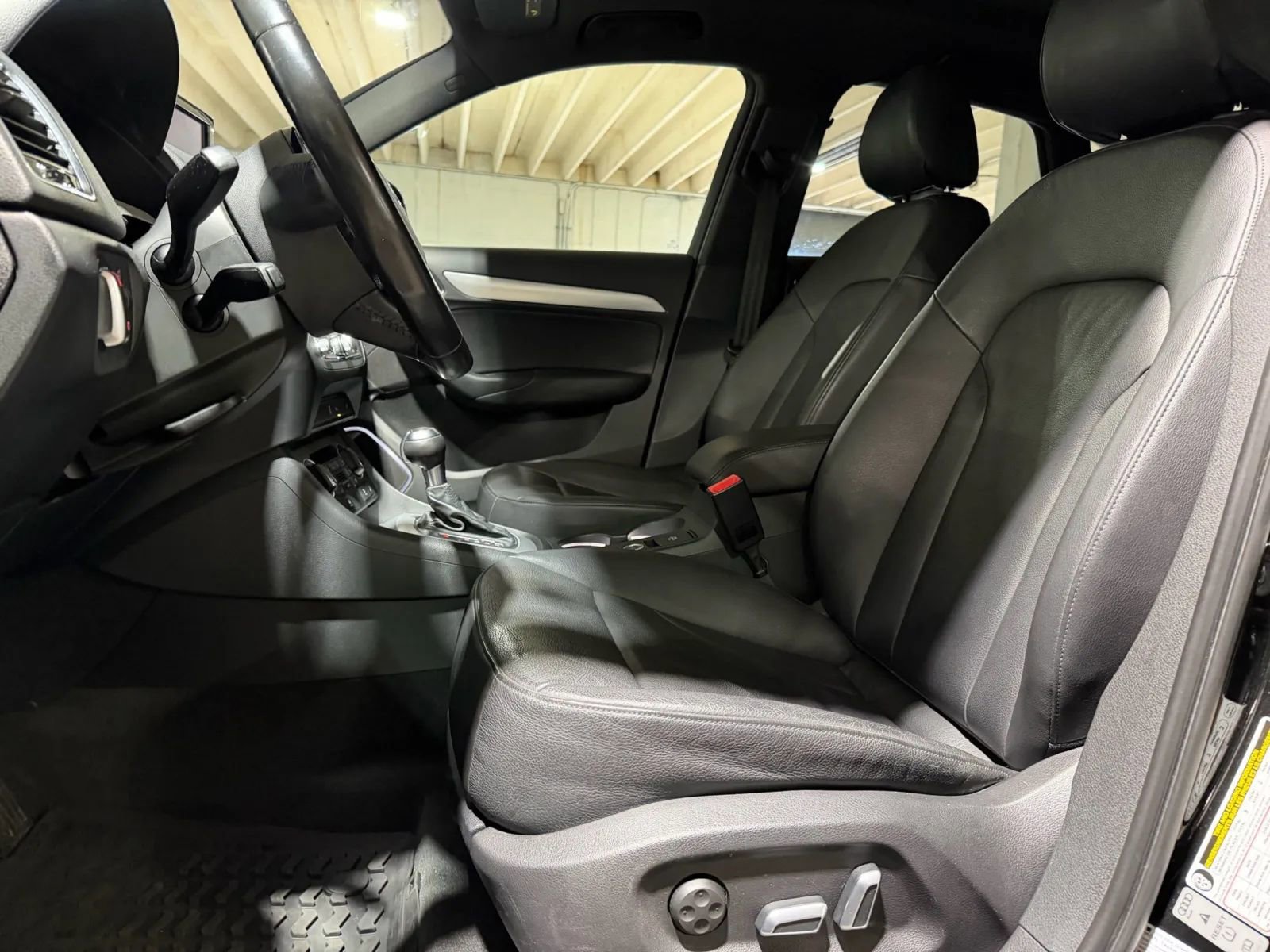Used 2017 Audi Q3 2.0T Prestige w/ Prestige Package AWD/4WD image 9