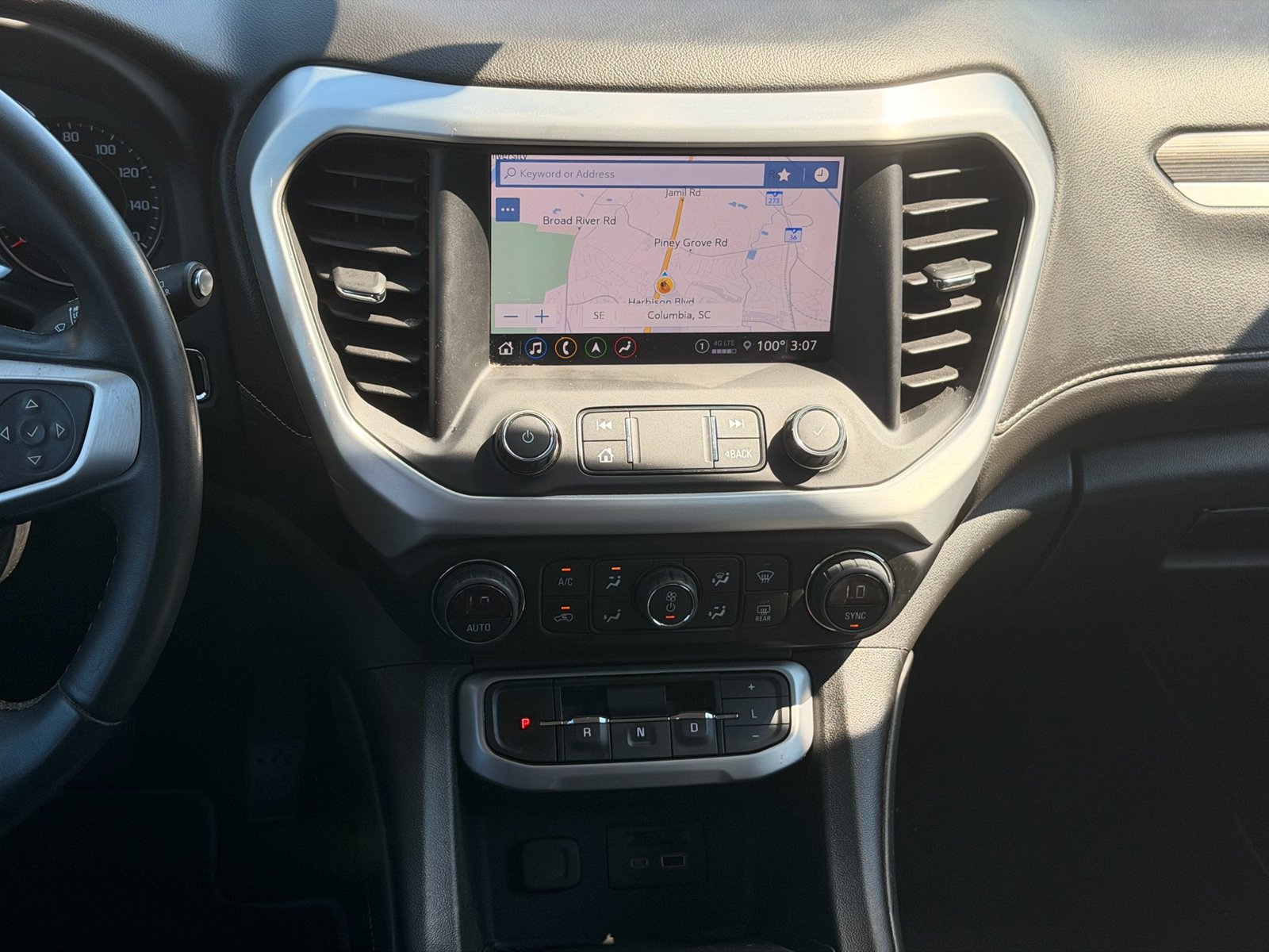 Used 2023 GMC Acadia SLT FWD image 31