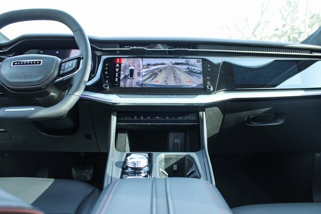 Used 2024 Jeep Wagoneer Launch Edition image 18