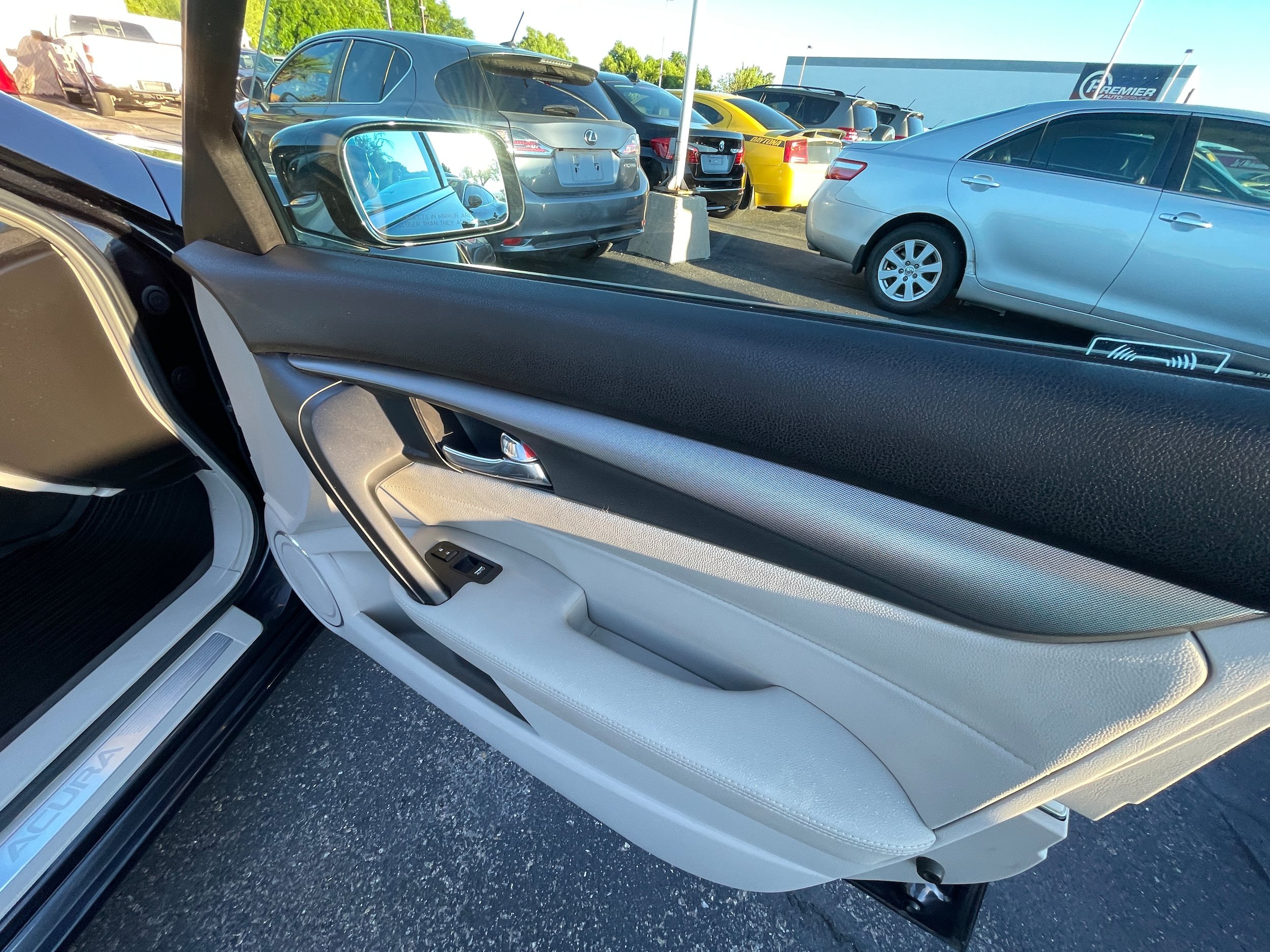 Used 2012 Acura TL FWD image 29