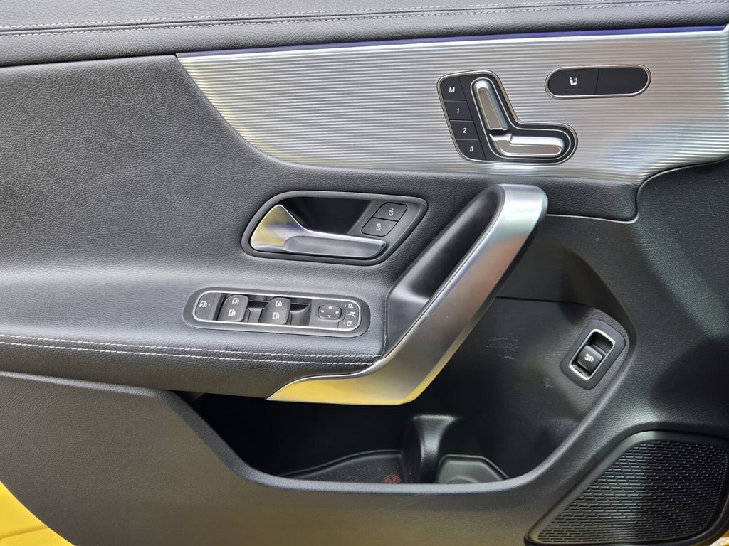 Used 2020 Mercedes-Benz CLA 250 image 29