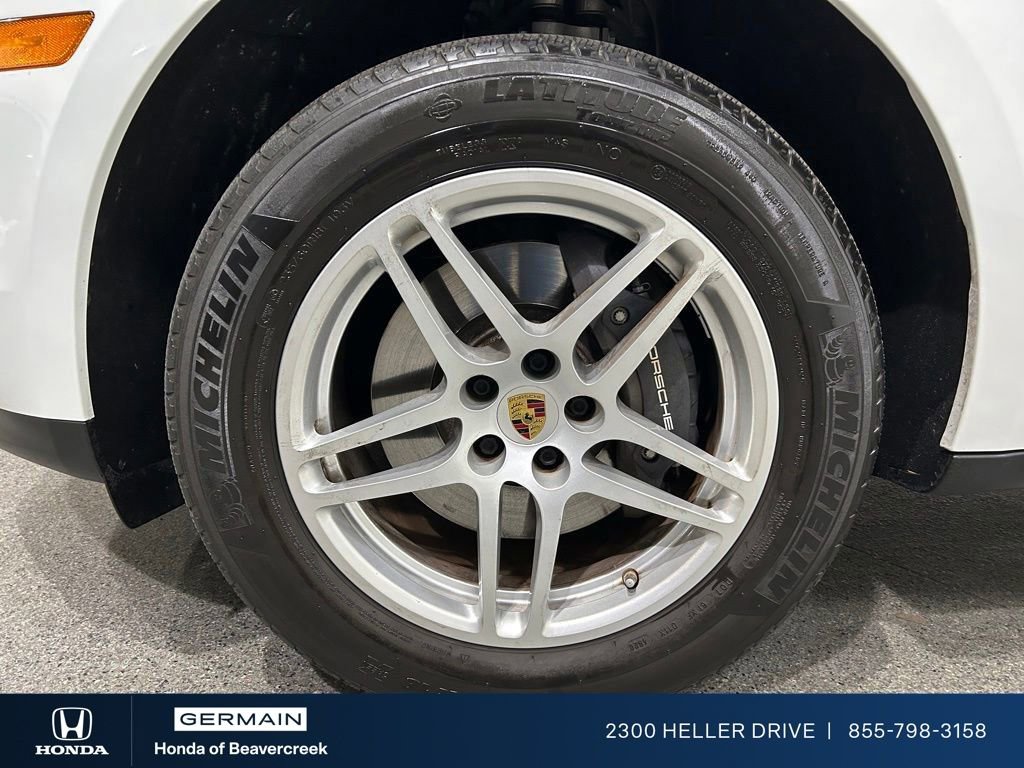 Used 2021 Porsche Macan AWD/4WD image 28