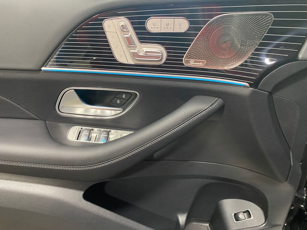 New 2025 Mercedes-Benz GLS 450 4MATIC image 7
