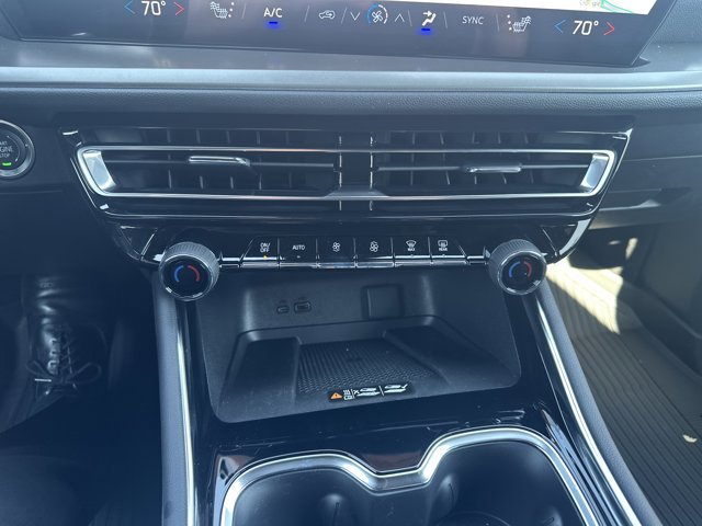 New 2025 Chevrolet Traverse LT w/ Sun and Wheel Package image 19