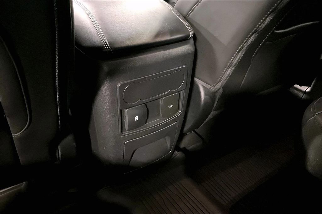 Used 2023 Ford Explorer XLT w/ Equipment Group 202A image 30