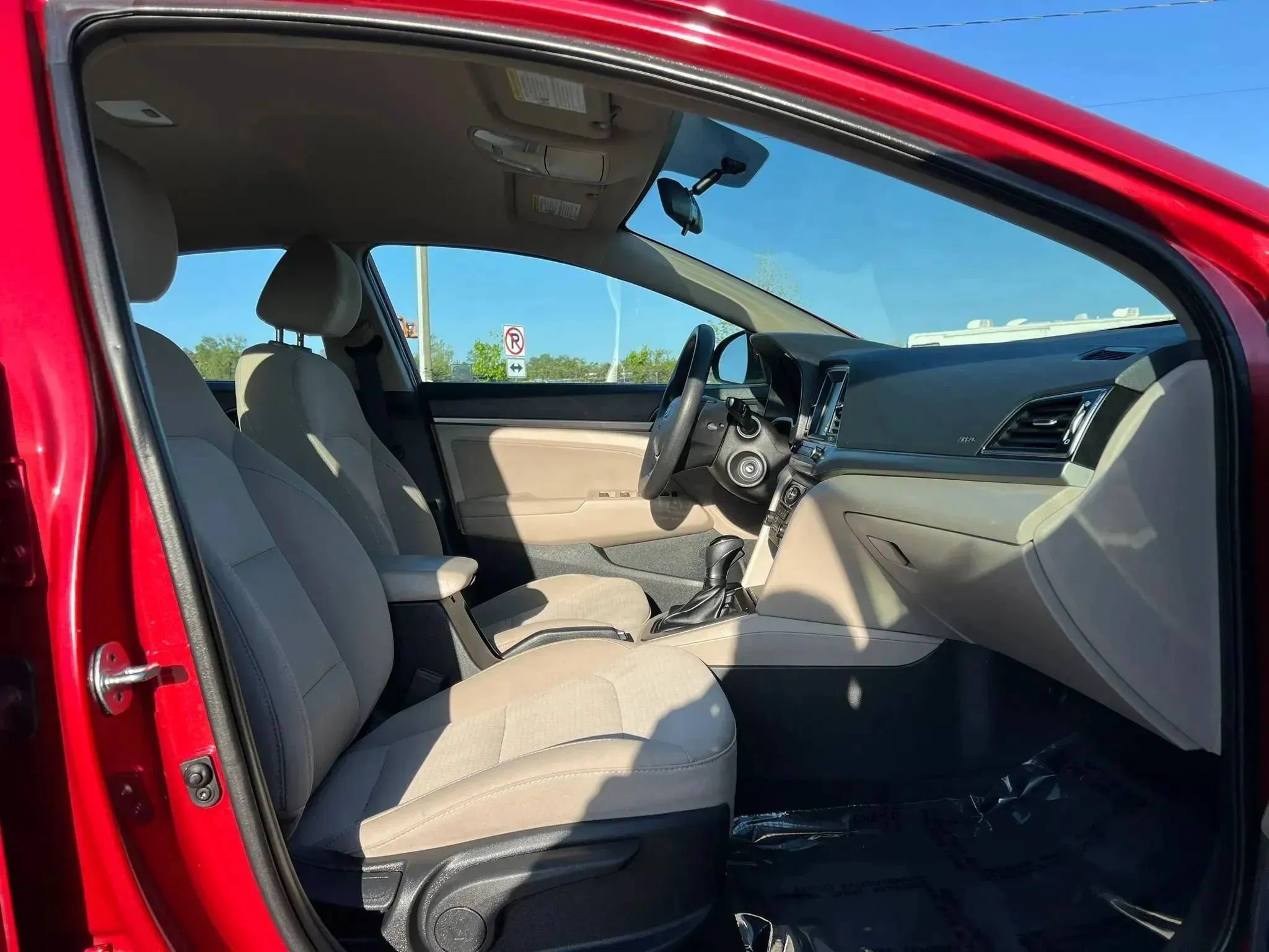 Used 2018 Hyundai Elantra SEL FWD image 15