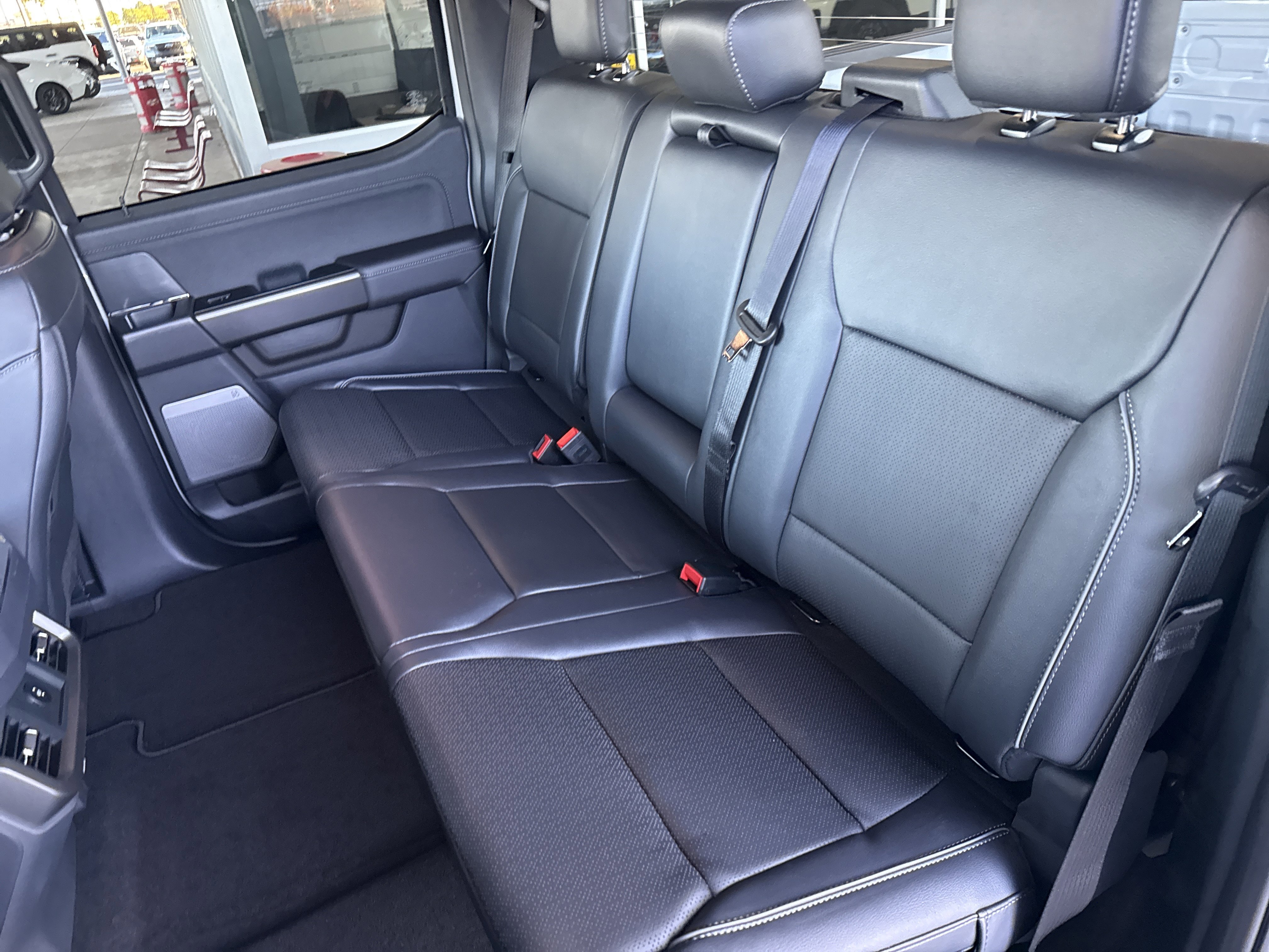 New 2025 Ford F150 Lariat image 12