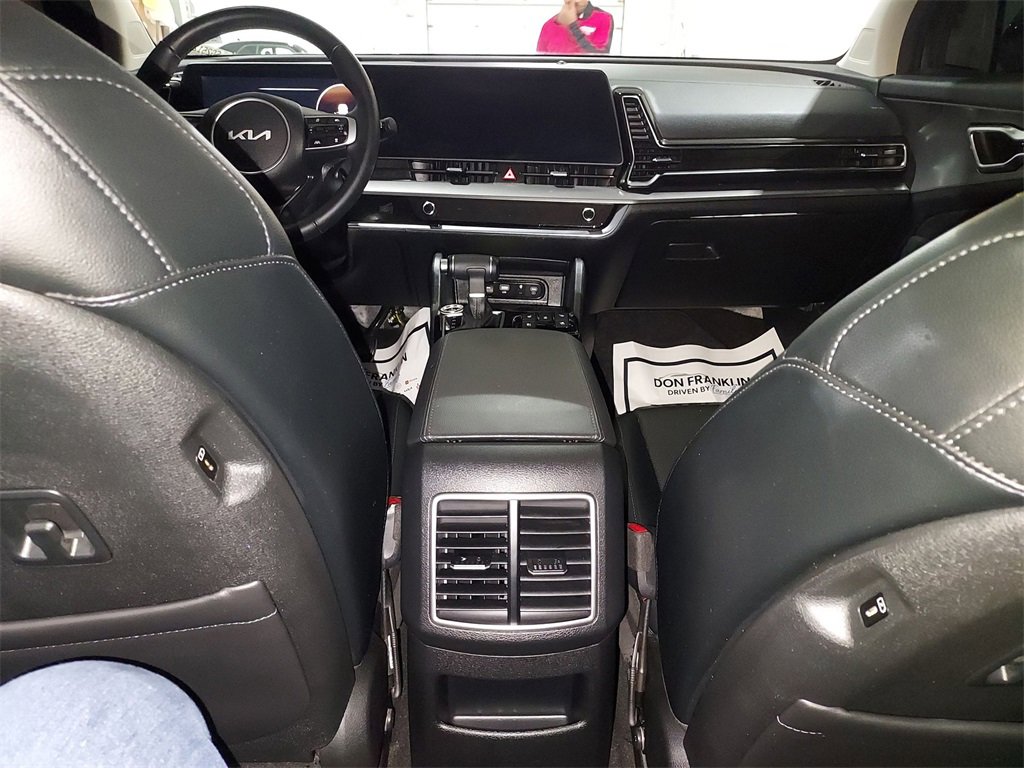 Used 2025 Kia Sportage SX image 10