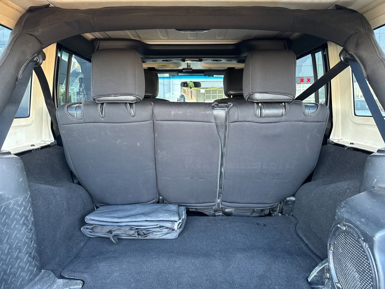 Used 2012 Jeep Wrangler Unlimited Rubicon w/ Dual Top Group image 15