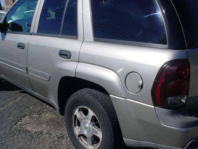 Used 2002 Chevrolet TrailBlazer LT w/ Driver Convenience Pkg RWD image 12