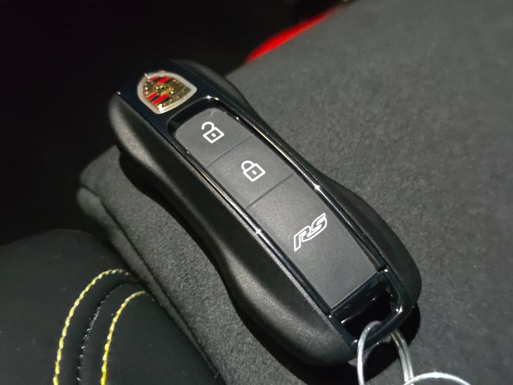Certified 2025 Porsche 911 GT3 RS RWD image 57