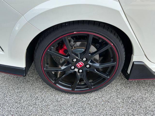 Used 2019 Honda Civic Type R image 16