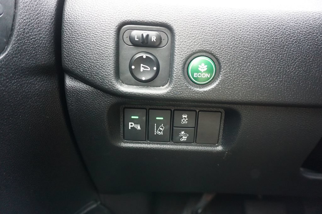 Used 2017 Honda Pilot Elite image 4