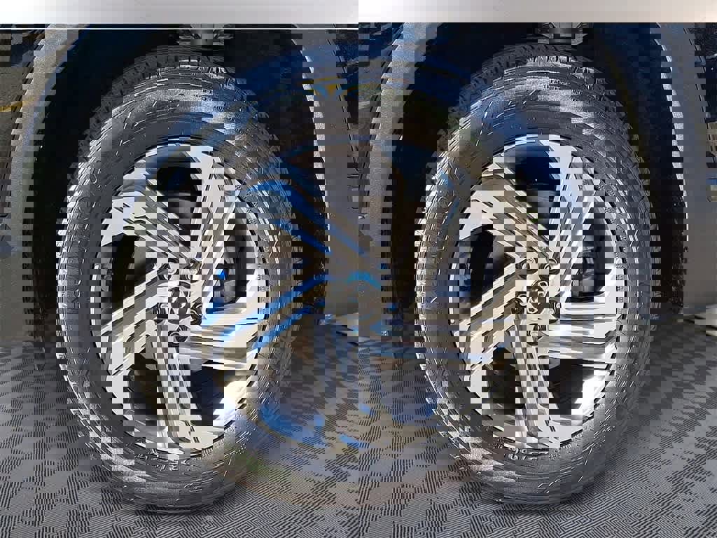 Used 2023 Hyundai Santa Fe SEL image 8