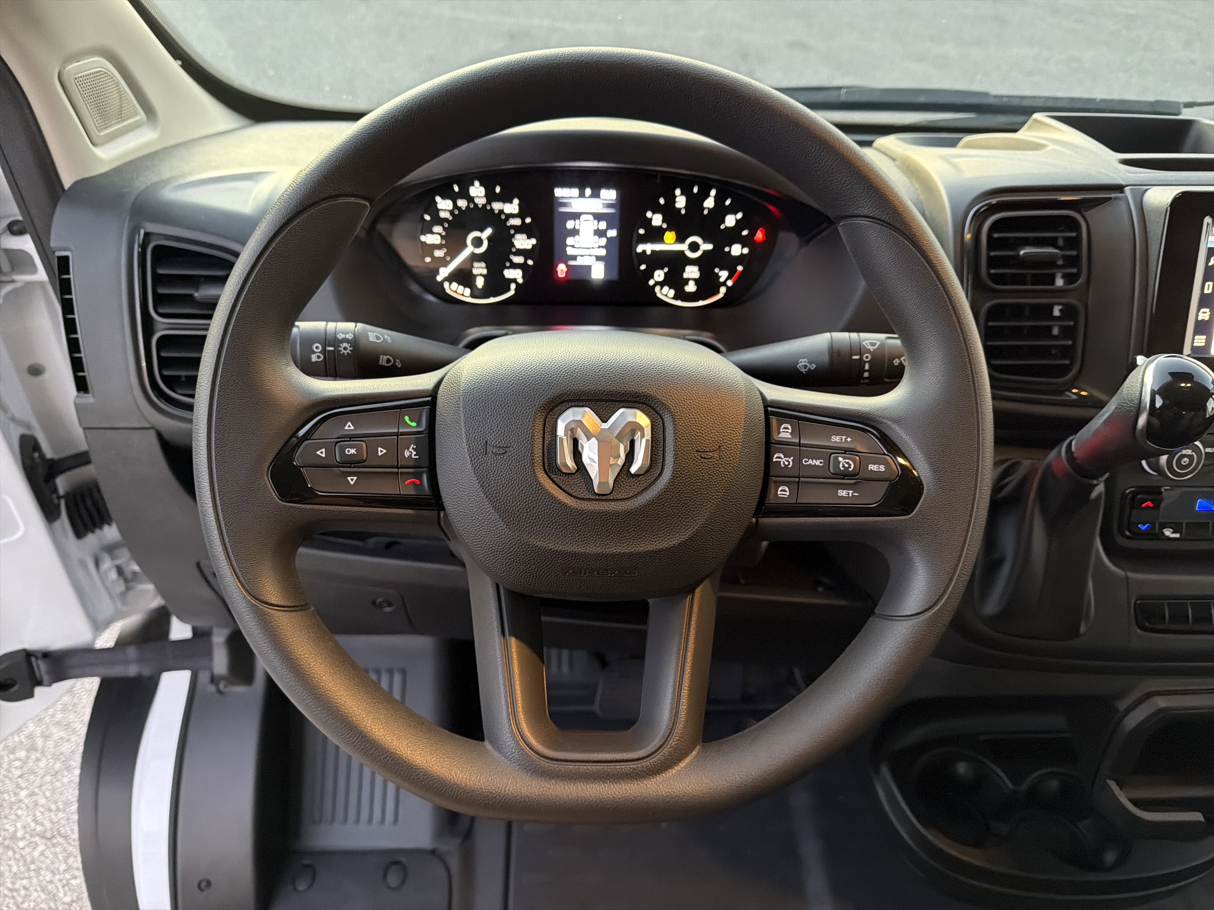 Used 2025 RAM ProMaster 3500 image 23