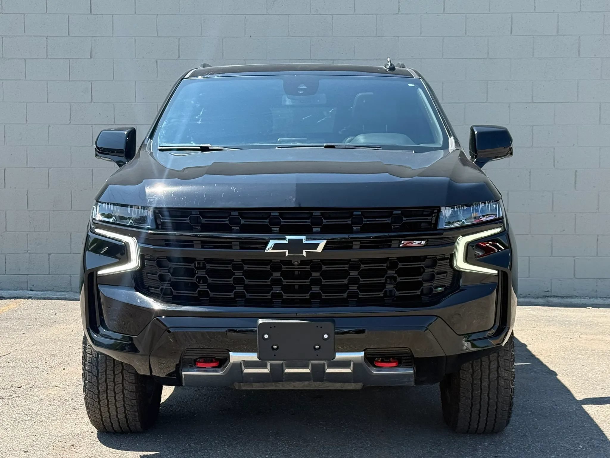 Used 2024 Chevrolet Tahoe Z71 w/ Luxury Package AWD/4WD image 14