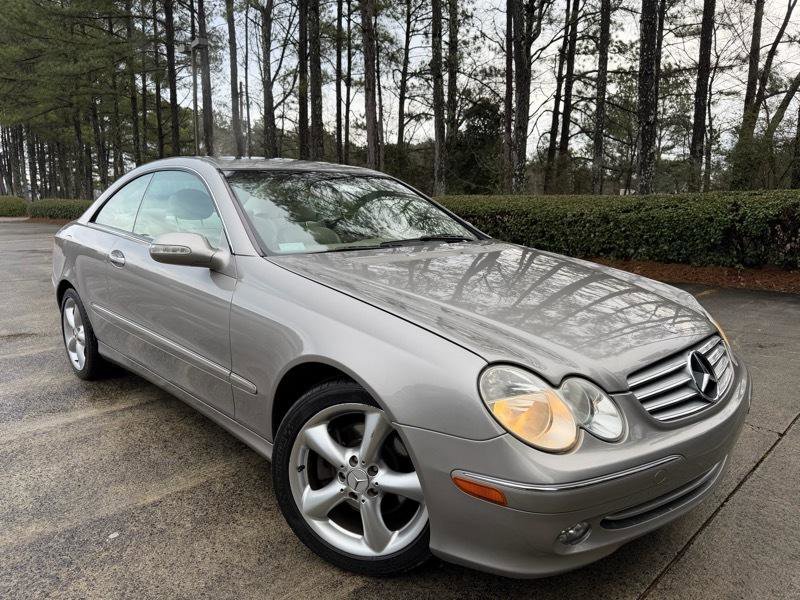 Used 2005 Mercedes-Benz CLK 320 Coupe image 11