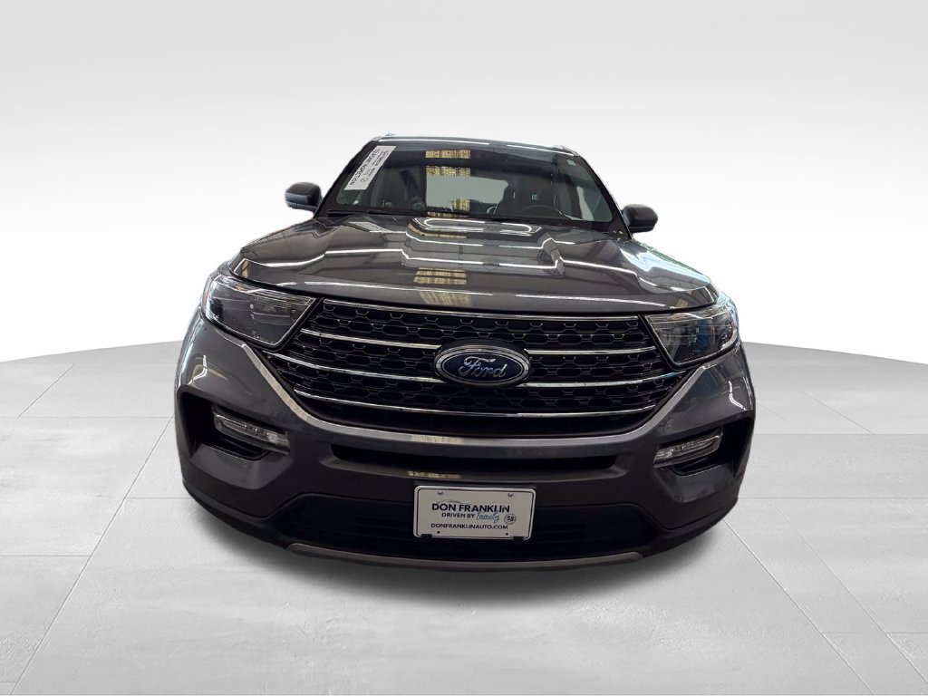 Used 2023 Ford Explorer XLT w/ Equipment Group 202A RWD image 8