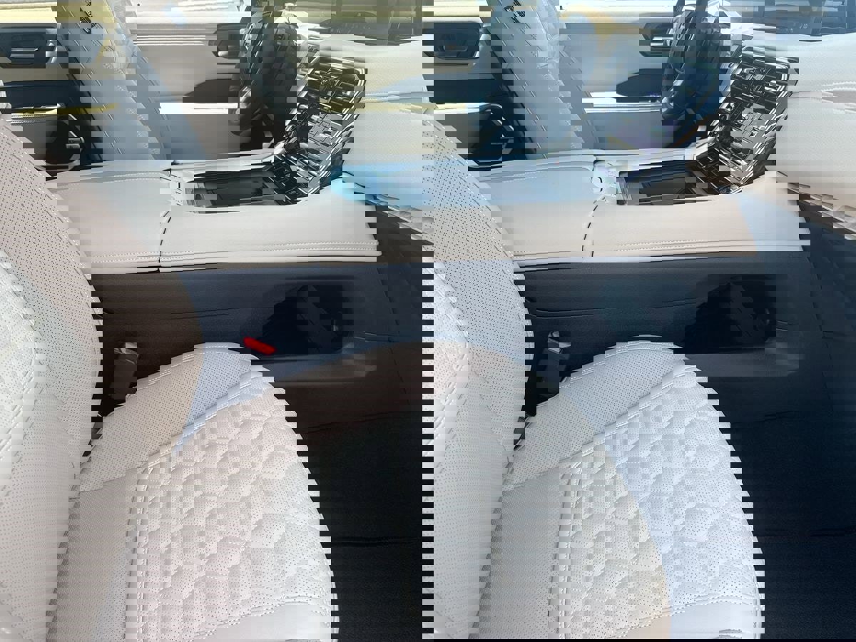 New 2026 Nissan Armada Platinum Reserve image 12