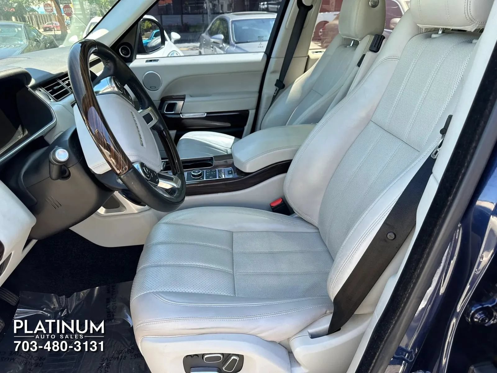 Used 2015 Land Rover Range Rover HSE AWD/4WD image 13