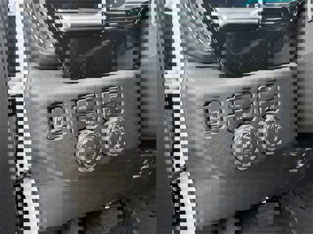 New 2026 Chevrolet Silverado 1500 LT w/ LPO, Dark Essentials Package image 19