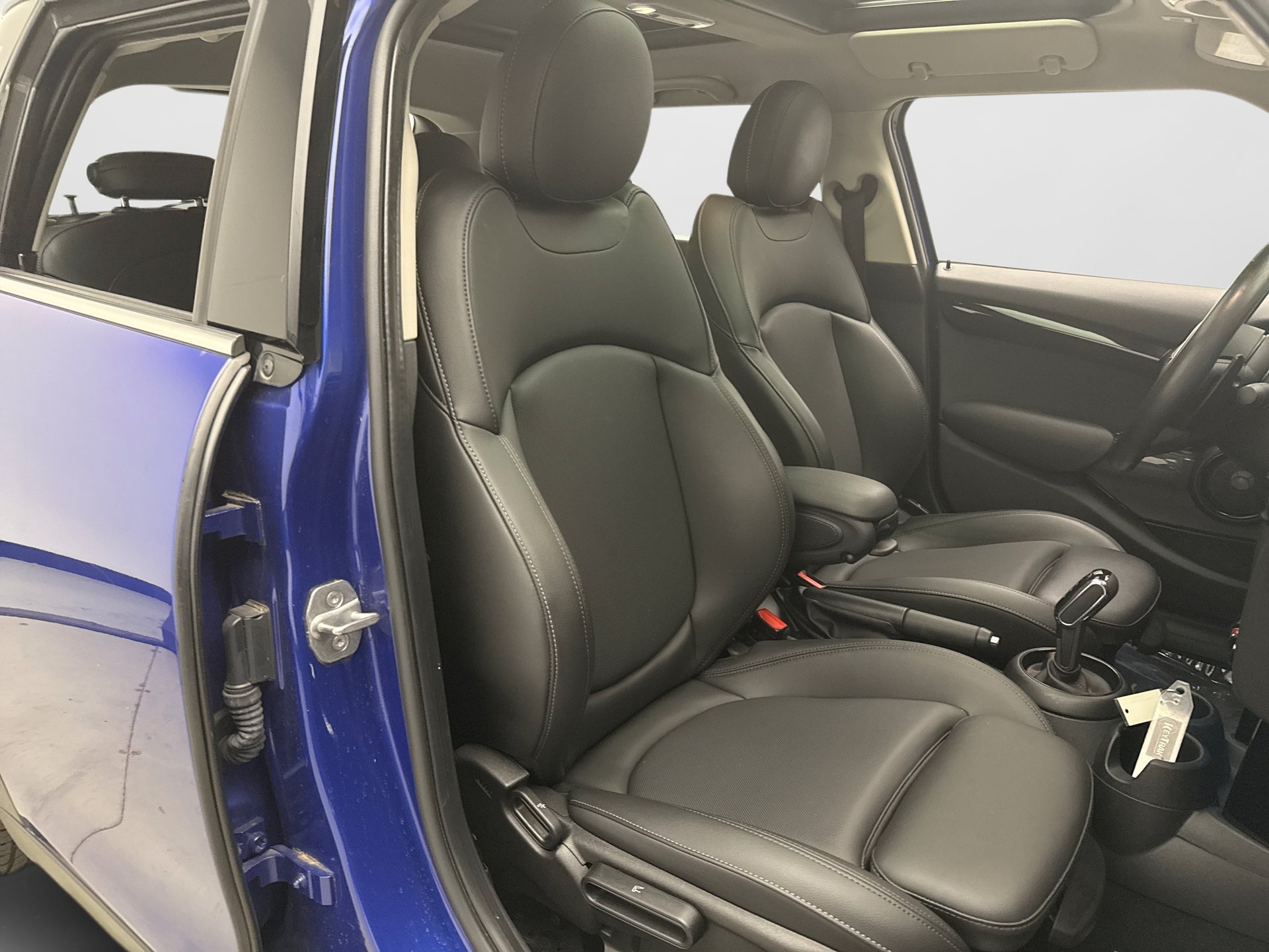 Used 2020 MINI Cooper S w/ Premium Package FWD image 16
