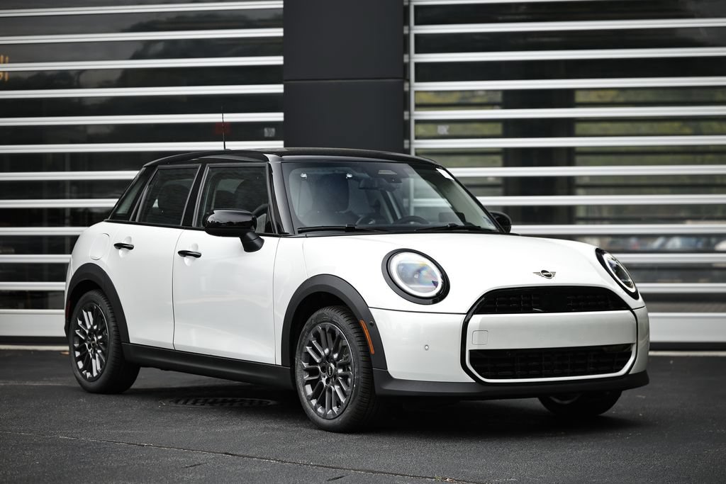 New 2026 MINI Cooper 4-Door Hardtop FWD image 1