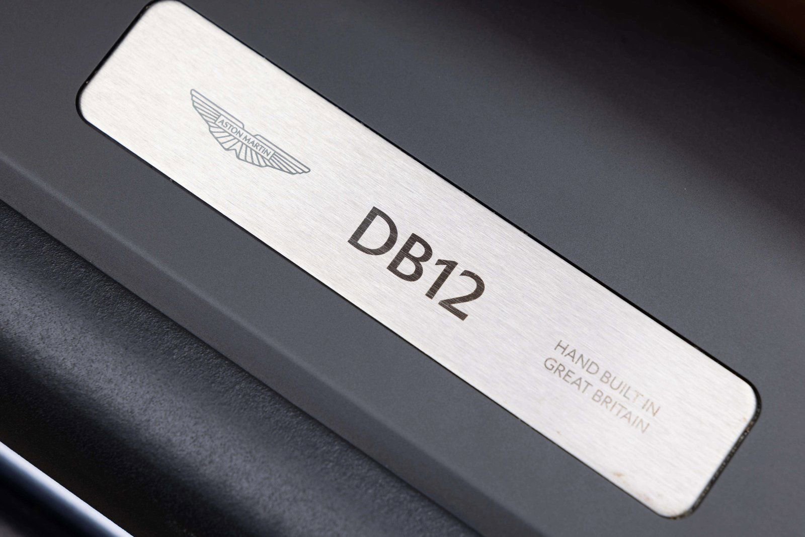 Used 2024 Aston Martin DB12 Convertible image 25