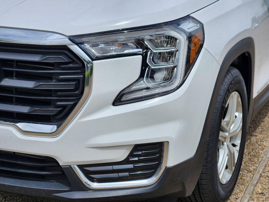 Used 2024 GMC Terrain SLE FWD image 8