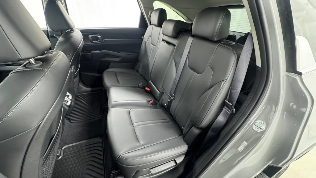 New 2026 Kia Sorento S AWD/4WD image 12
