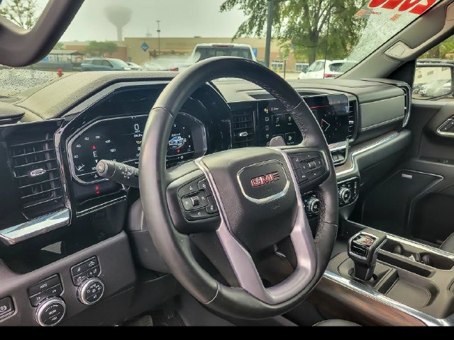 Used 2023 GMC Sierra 1500 SLT w/ SLT Premium Package AWD/4WD image 6