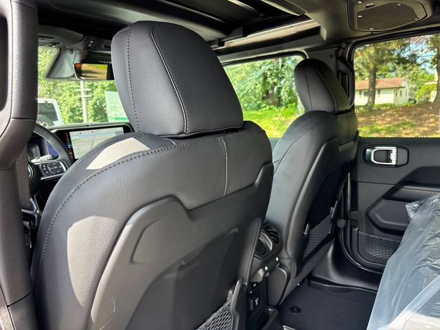 New 2027 Jeep Wrangler Unlimited Sahara AWD/4WD image 9